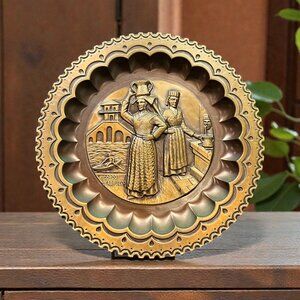 Vintage Italian Brass Wall Plate, Ricordo d’Abruzzo Souvenir,